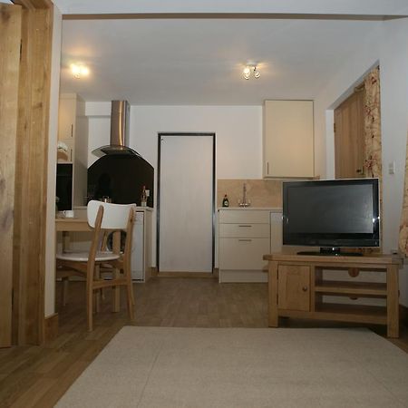 The Elms Annex Apartment Cottered Exterior foto
